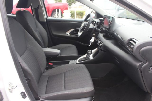 TOYOTA Yaris usata, con Cruise Control