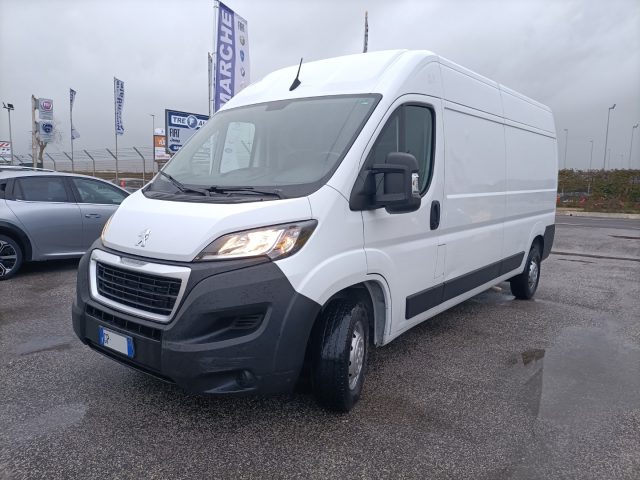PEUGEOT Boxer usata, con Autoradio