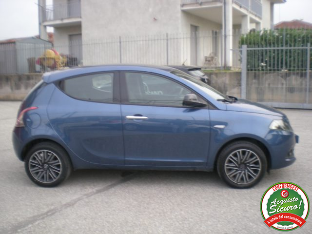 LANCIA Ypsilon usata, con ESP