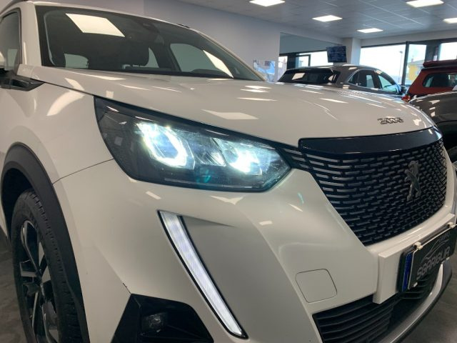 PEUGEOT 2008 usata, con Sensori di parcheggio posteriori