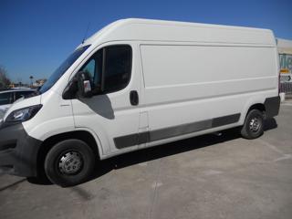 PEUGEOT Boxer usata, con Airbag
