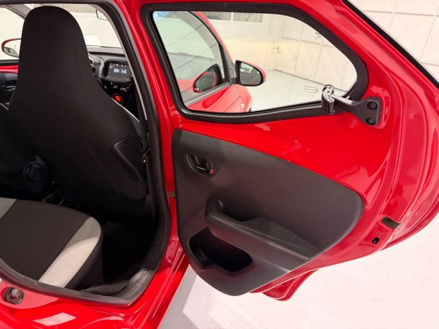 TOYOTA Aygo usata 22