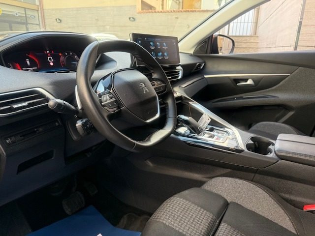 PEUGEOT 5008 usata, con Controllo automatico clima