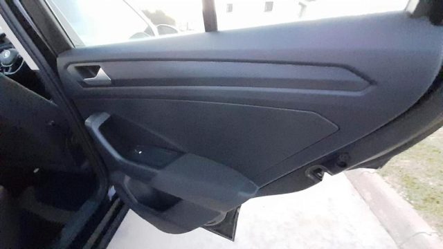 VOLKSWAGEN T-Roc usata 59