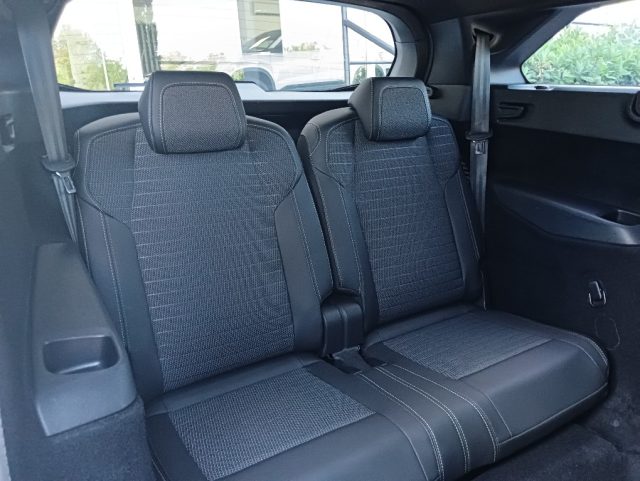 PEUGEOT 5008 usata, con Portellone posteriore elettrico