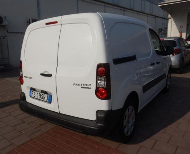 PEUGEOT Partner usata, con Autoradio