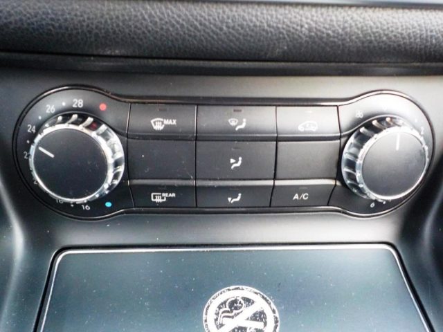 MERCEDES-BENZ CLA 200 usata, con Volante multifunzione