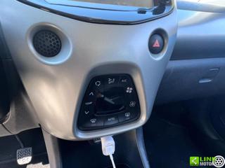 TOYOTA Aygo usata, con Sedile posteriore sdoppiato
