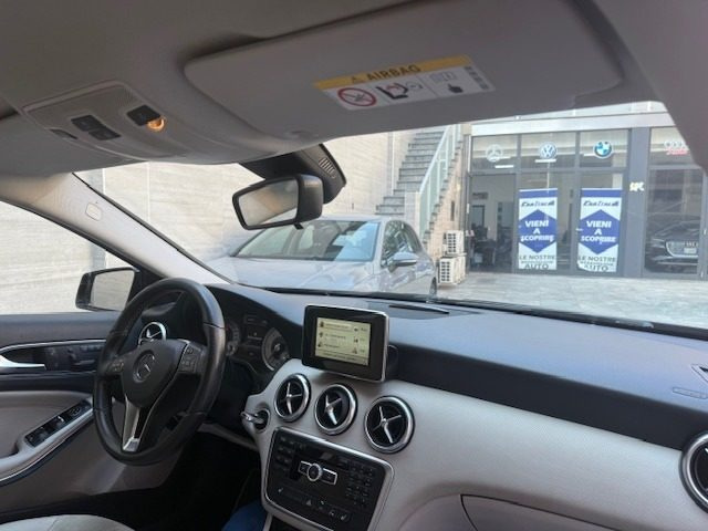 MERCEDES-BENZ A 200 usata, con Climatizzatore