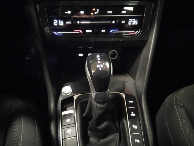 VOLKSWAGEN Tiguan usata, con Frenata d
