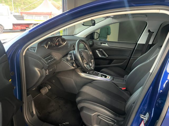 PEUGEOT 308 usata, con Alzacristalli elettrici