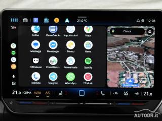 VOLKSWAGEN Golf usata, con Hill holder