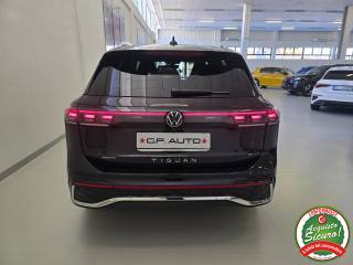 VOLKSWAGEN Tiguan usata, con Autoradio