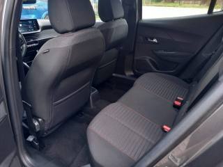 PEUGEOT 2008 usata, con Autoradio digitale