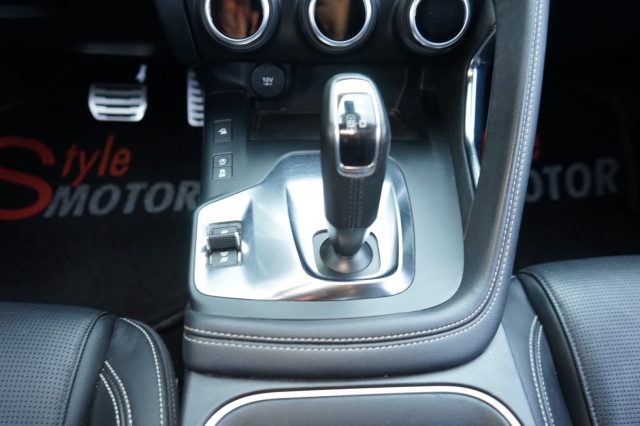 JAGUAR E-Pace usata 28