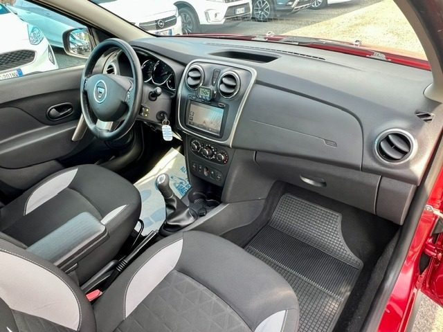 DACIA Sandero usata, con Volante in pelle
