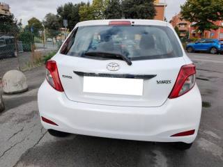 TOYOTA Yaris usata, con Autoradio
