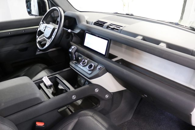 LAND ROVER Defender usata, con Bracciolo