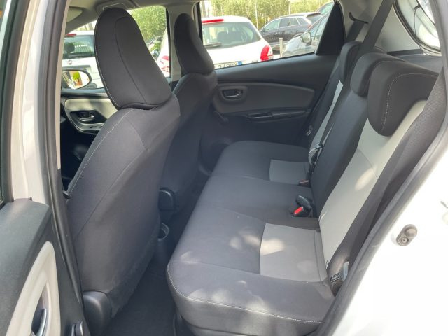 TOYOTA Yaris usata, con ESP