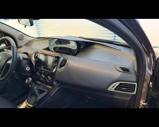 LANCIA Ypsilon usata, con Airbag testa