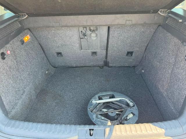 VOLKSWAGEN Tiguan usata, con Lettore CD