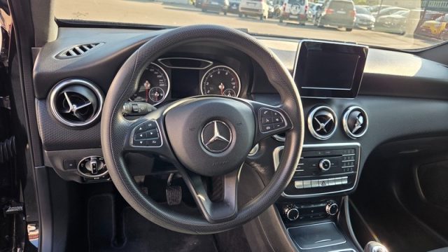 MERCEDES-BENZ A 160 usata, con Interni in pelle