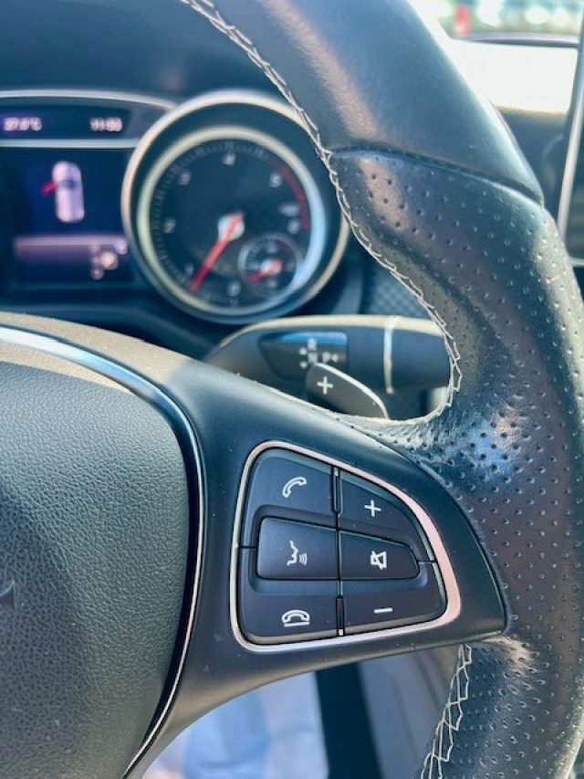 MERCEDES-BENZ A 200 usata, con Sedili riscaldati