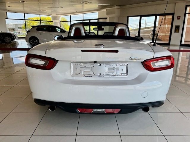 FIAT 124 Spider usata, con Autoradio
