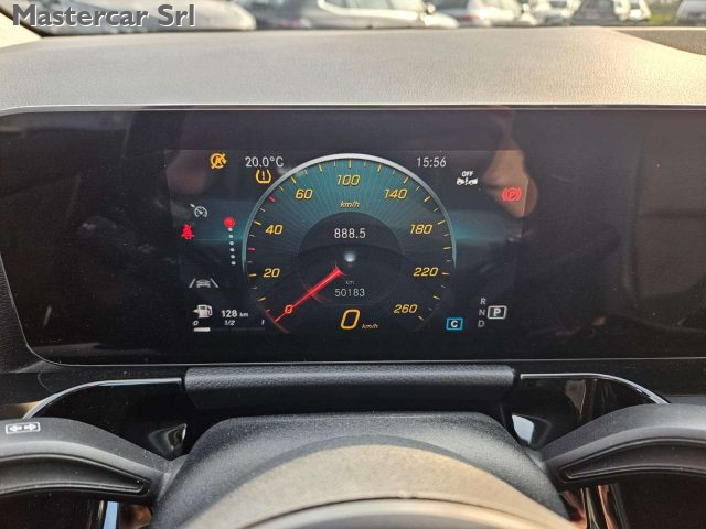 MERCEDES-BENZ GLA 180 usata, con USB