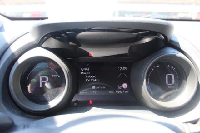 TOYOTA Yaris usata, con Controllo elettronico della corsia