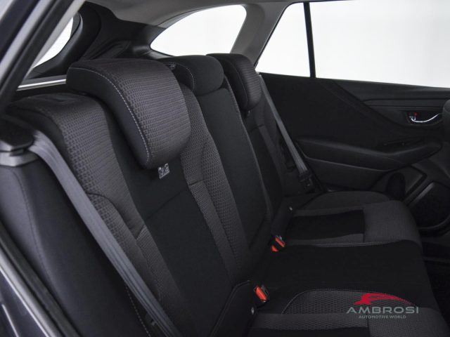 SUBARU OUTBACK usata 10