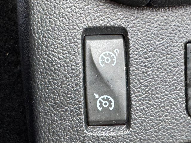 RENAULT Clio usata, con Volante multifunzione