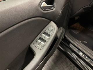RENAULT Clio usata, con Fari LED