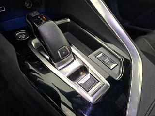 PEUGEOT 3008 usata, con Climatizzatore