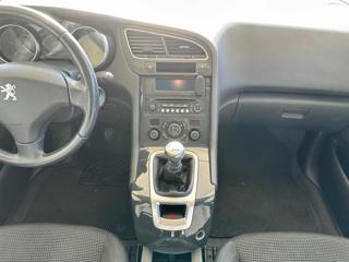 PEUGEOT 5008 usata, con Specchietti laterali elettrici