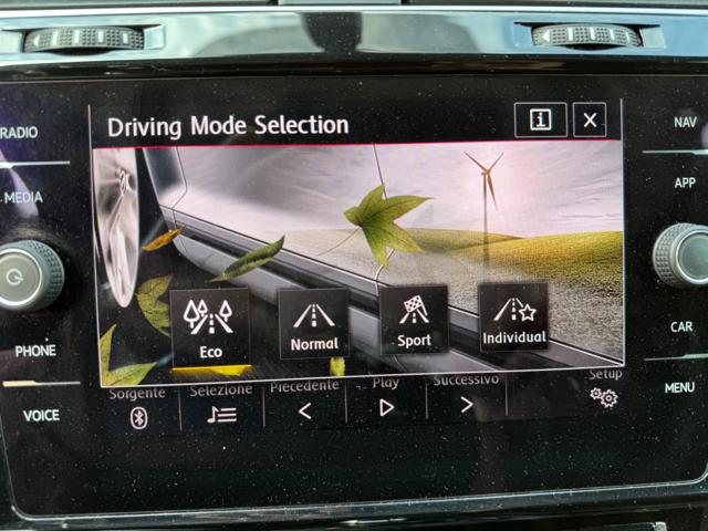 VOLKSWAGEN Golf GTI usata, con Park Distance Control