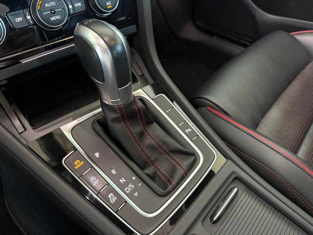 VOLKSWAGEN Golf GTI usata, con Cronologia tagliandi