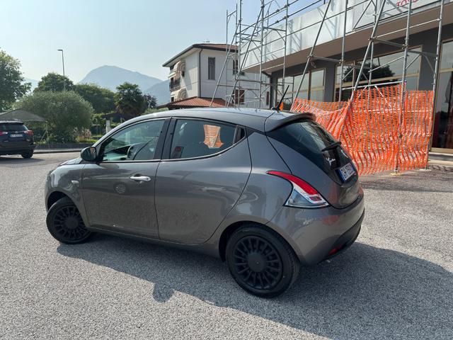 LANCIA Ypsilon usata, con Airbag laterali