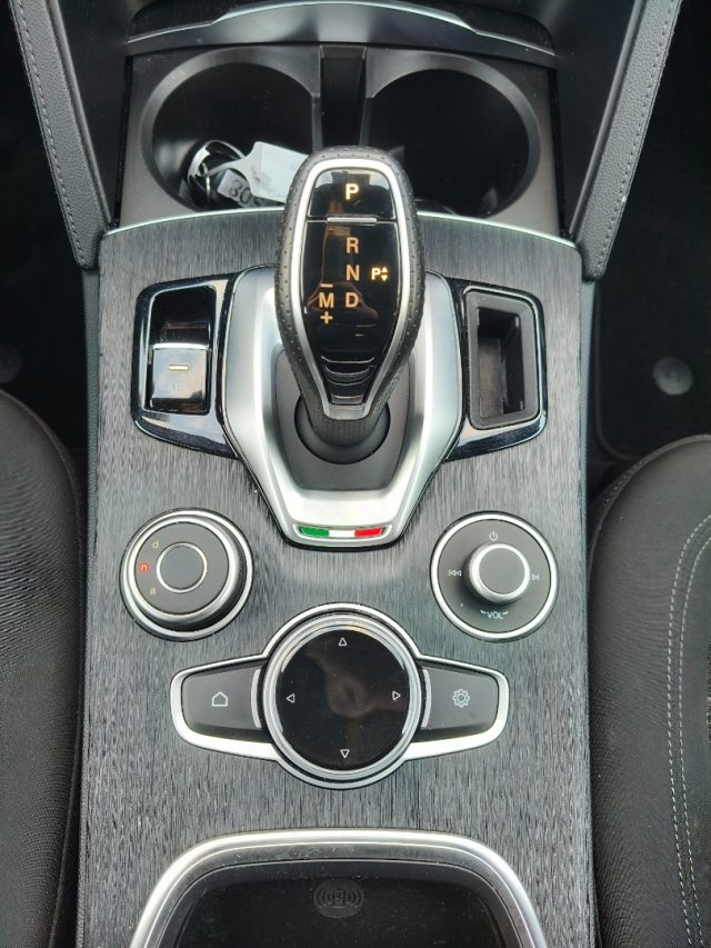 ALFA ROMEO Stelvio usata, con Climatizzatore