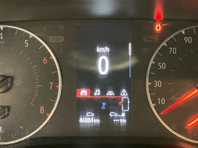 RENAULT Clio usata, con Hill holder