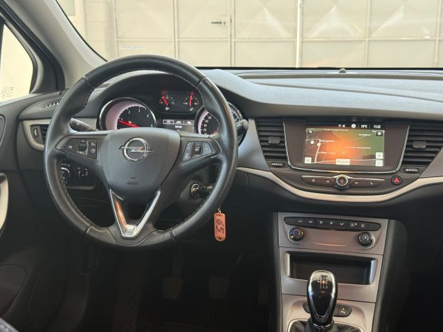 OPEL Astra usata, con Cruise Control