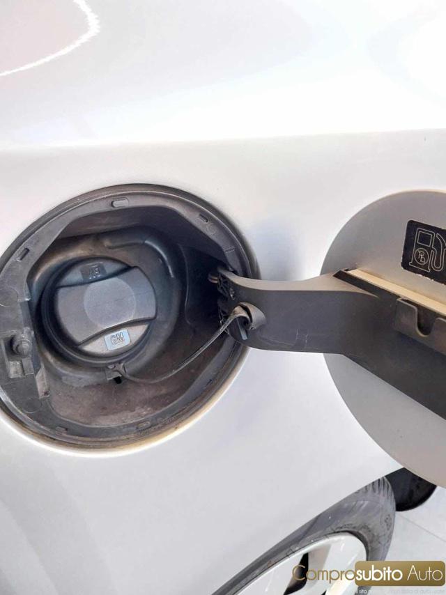 OPEL Meriva usata, con Sedile posteriore sdoppiato