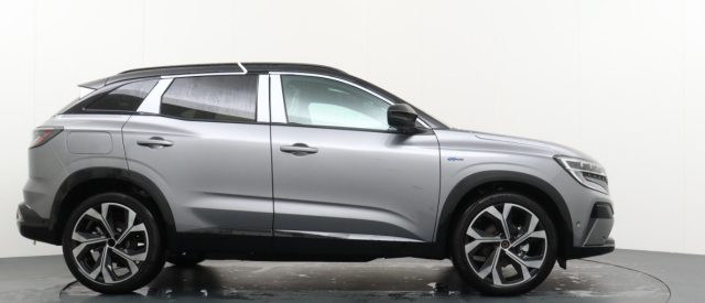 RENAULT Austral usata, con Touch screen