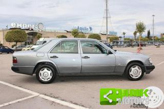 MERCEDES-BENZ E 200 usata 13