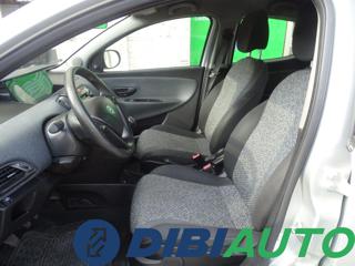 LANCIA Ypsilon usata, con ESP