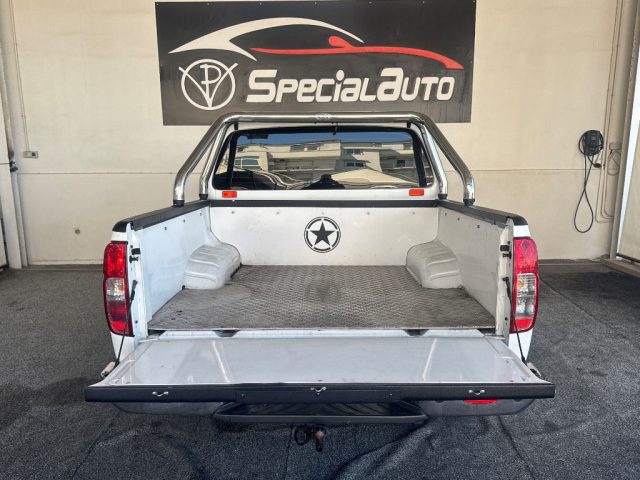 NISSAN Navara usata, con Bluetooth