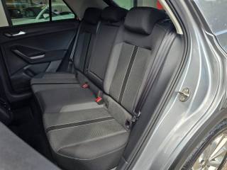 VOLKSWAGEN T-Roc usata, con Divisori per bagagliaio