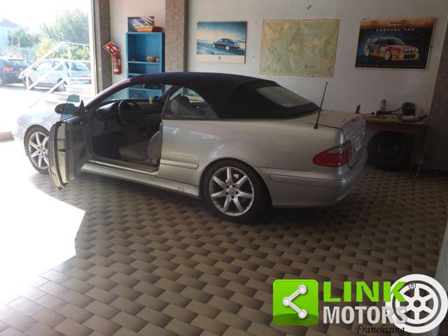 MERCEDES-BENZ CLK 200 usata 52