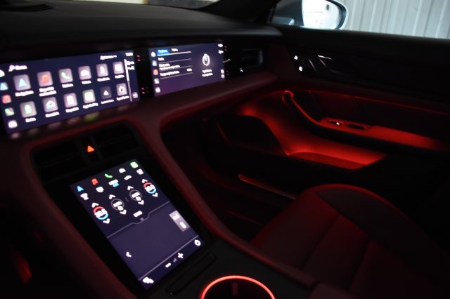 PORSCHE Taycan usata, con Sistema di riconoscimento della stanchezza