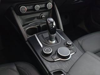 ALFA ROMEO Stelvio usata, con Chiusura centralizzata